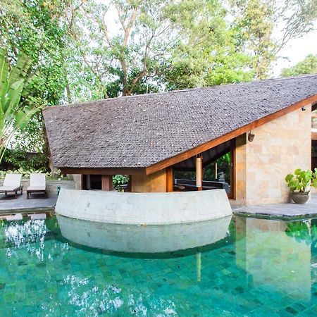 Seminyak Villa Kalyca Экстерьер фото
