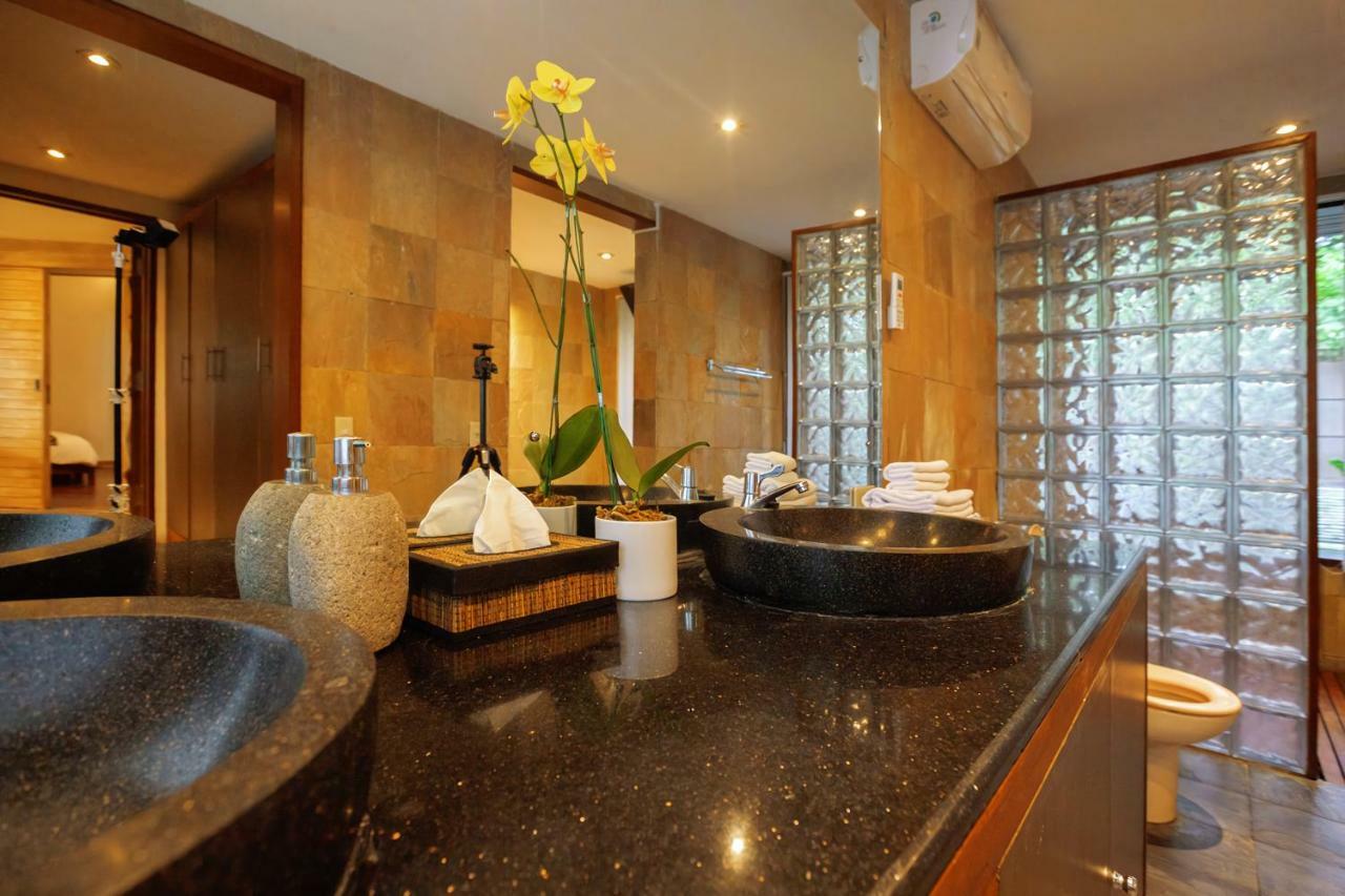 Seminyak Villa Kalyca Экстерьер фото