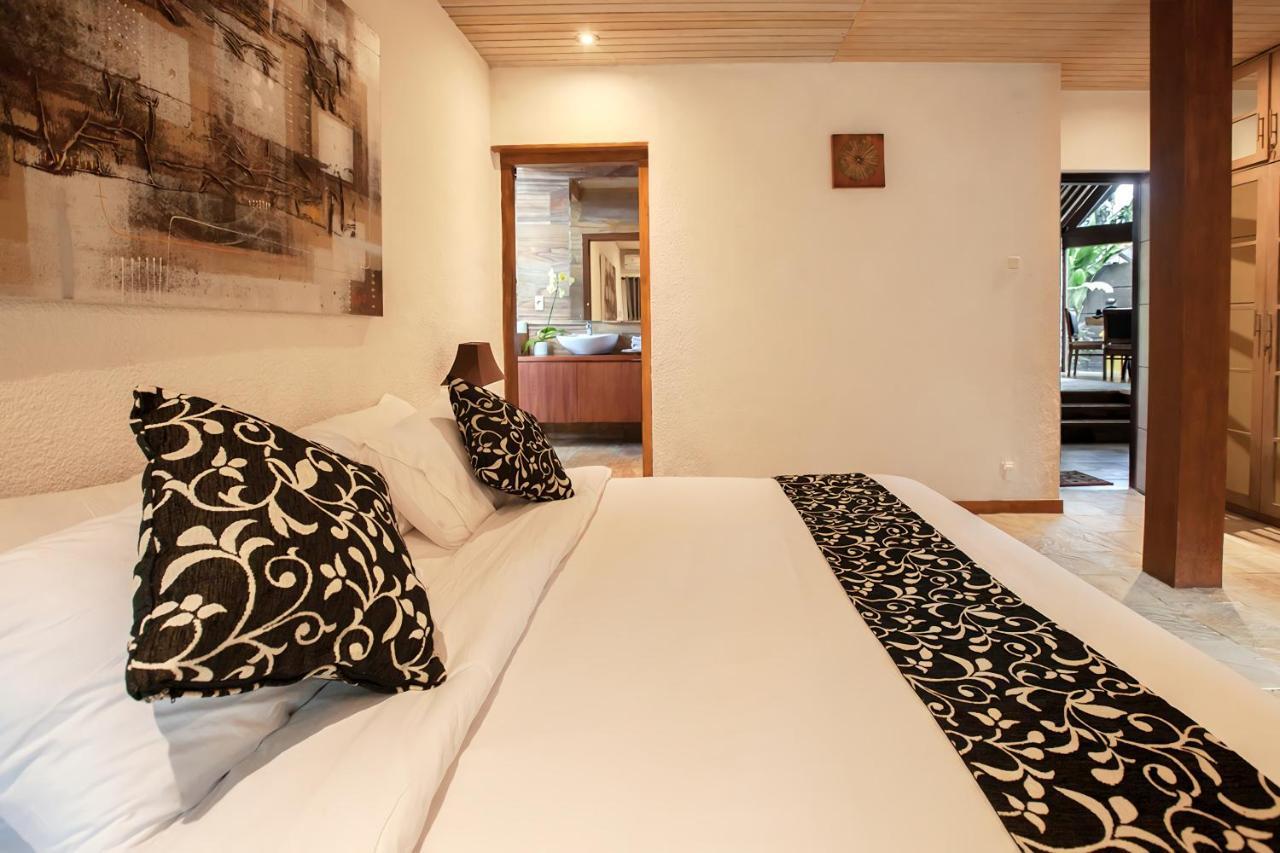 Seminyak Villa Kalyca Экстерьер фото